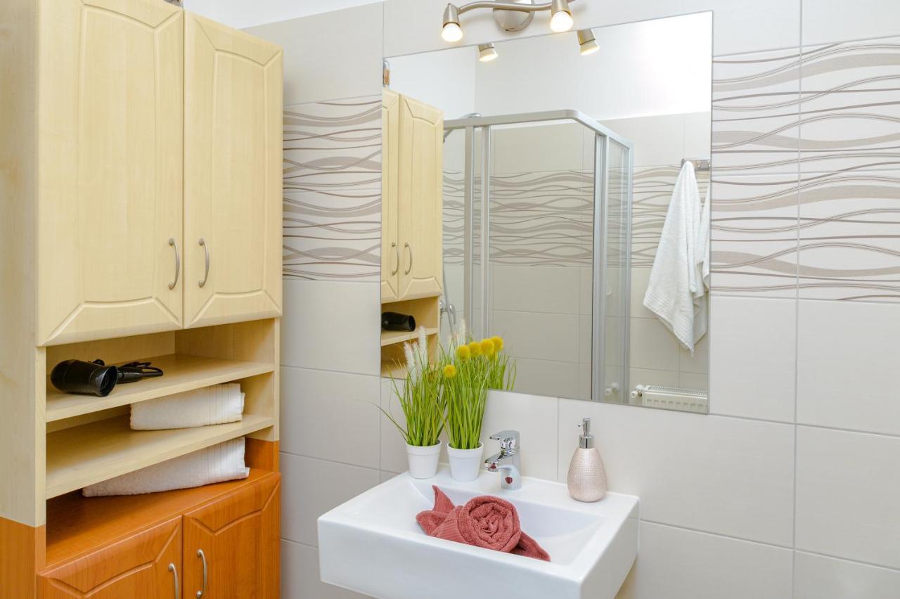 ILLÉS Apartmanok II. Hajdúszoboszló Extérieur photo