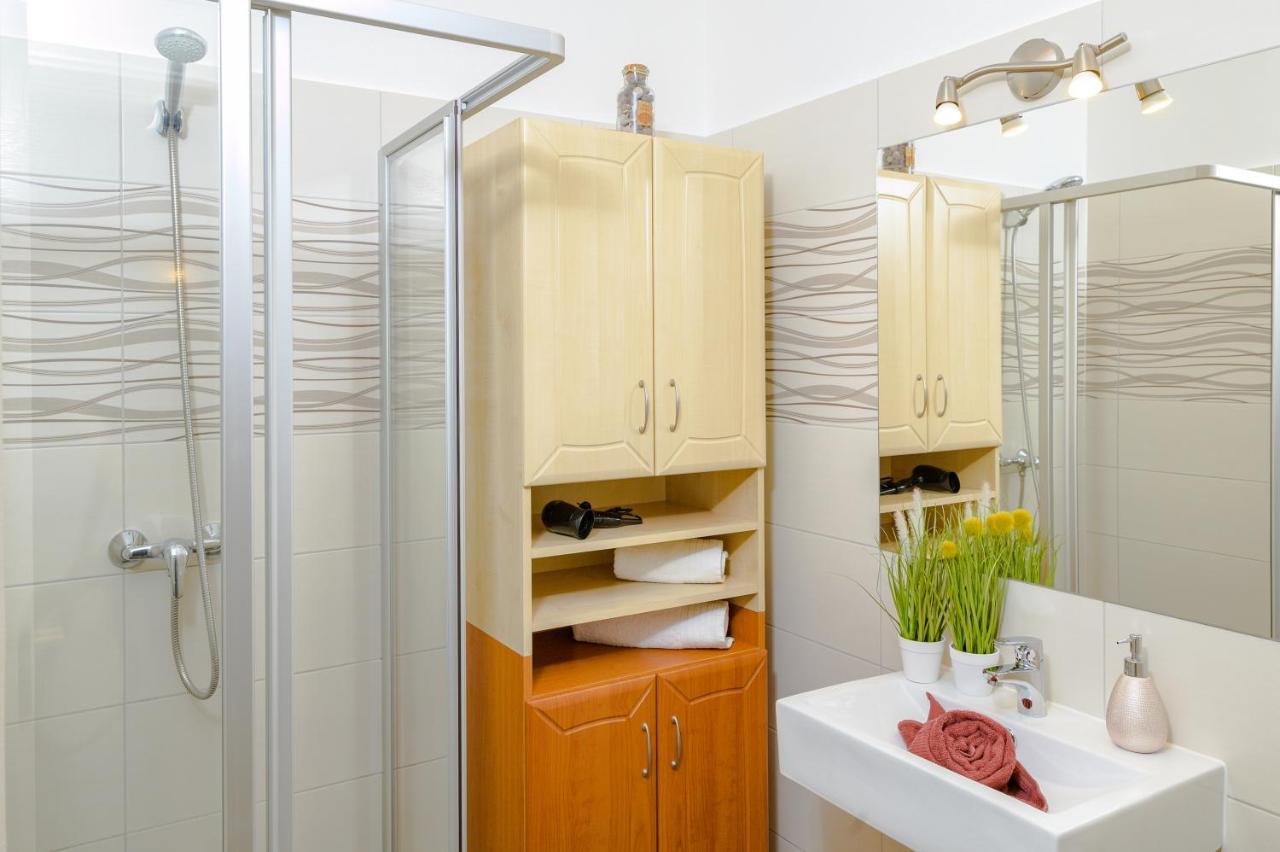 ILLÉS Apartmanok II. Hajdúszoboszló Extérieur photo