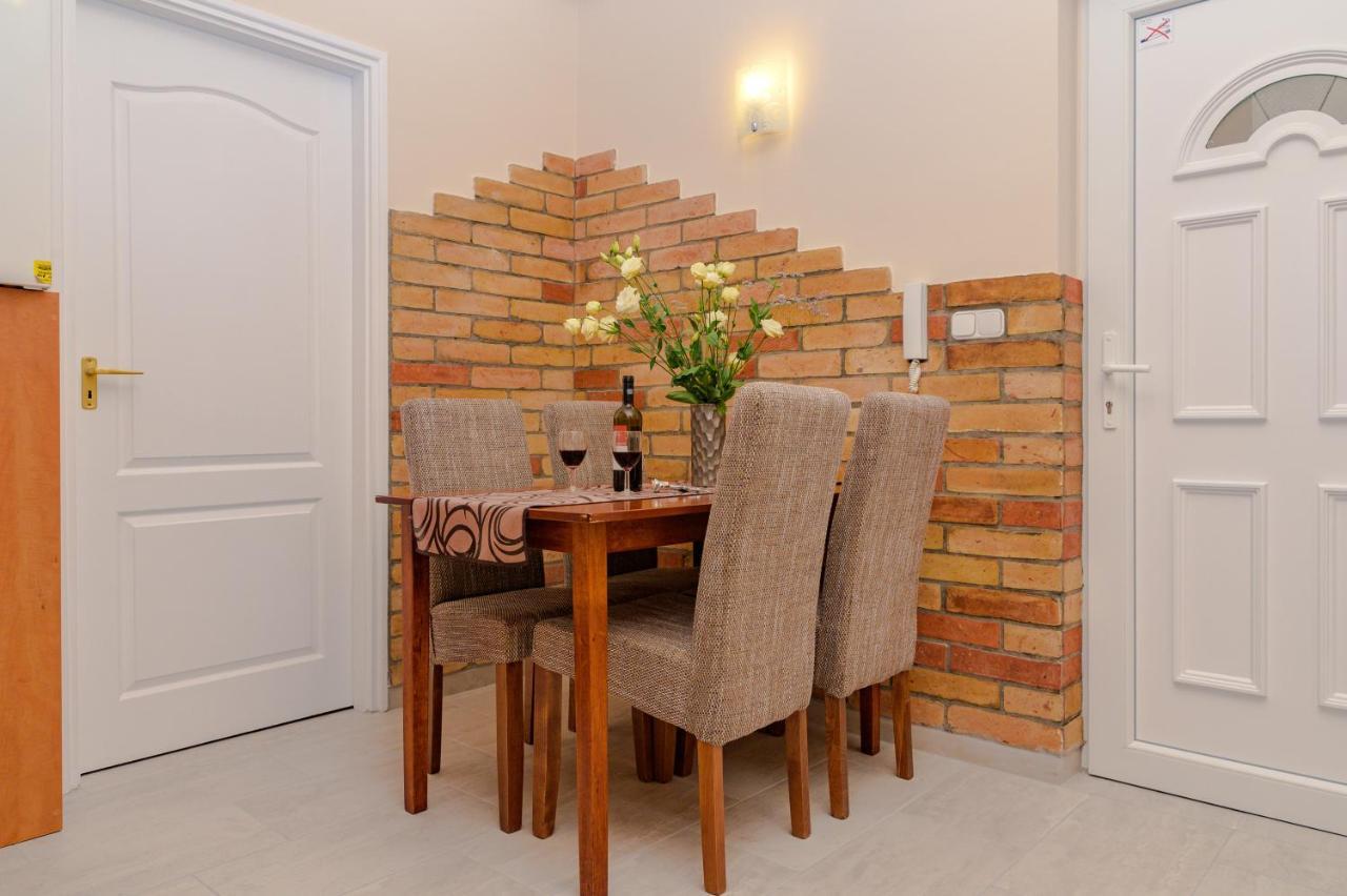 ILLÉS Apartmanok II. Hajdúszoboszló Extérieur photo