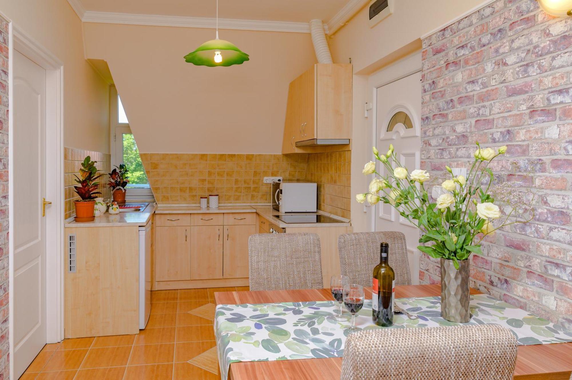 ILLÉS Apartmanok II. Hajdúszoboszló Extérieur photo