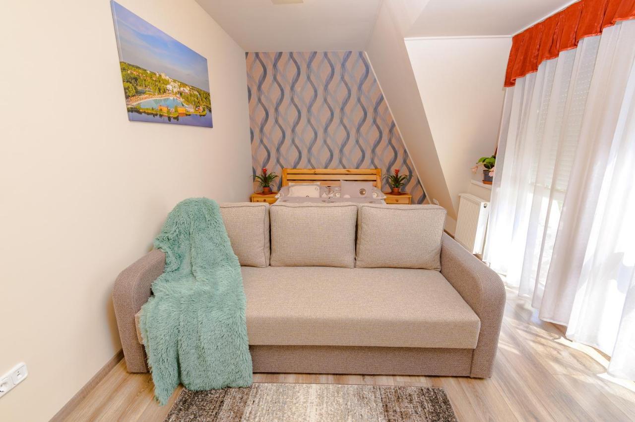 ILLÉS Apartmanok II. Hajdúszoboszló Extérieur photo