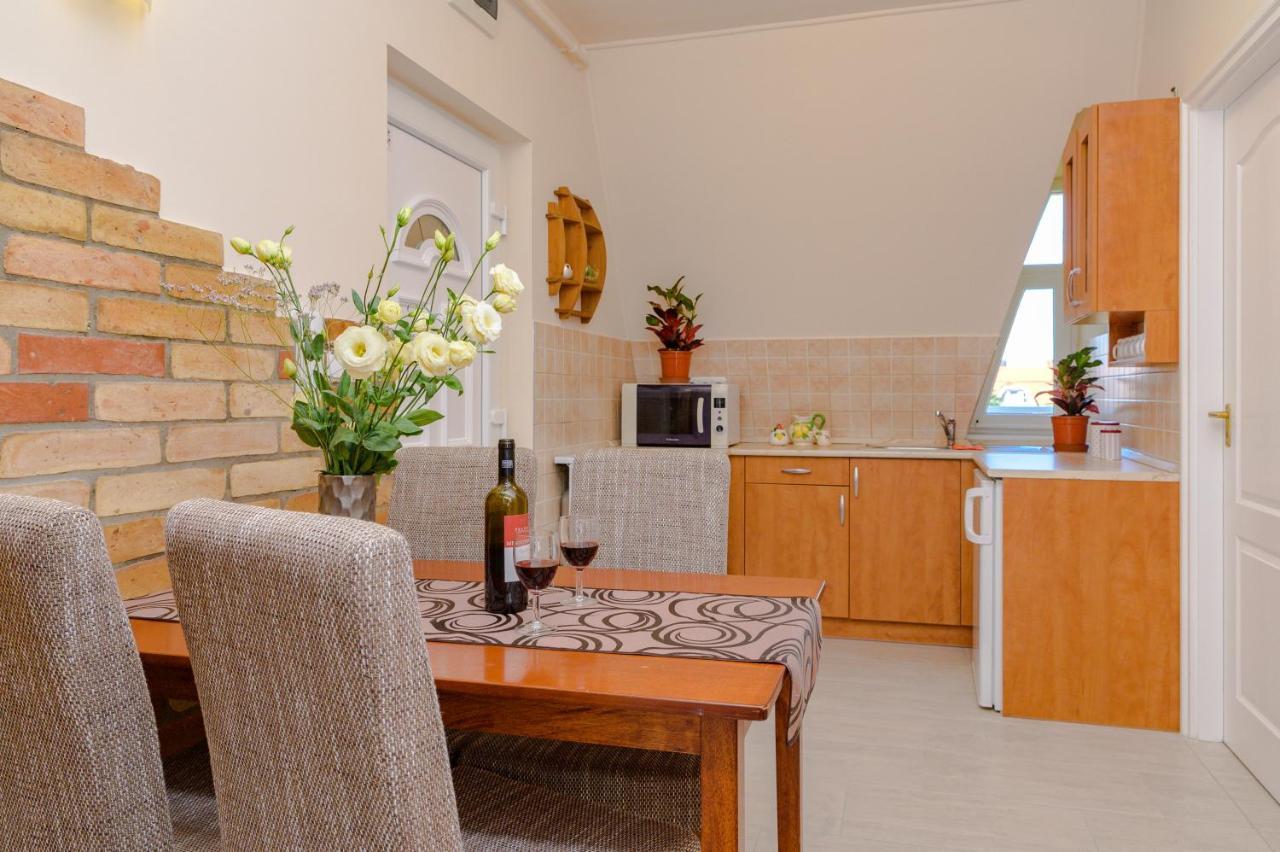 ILLÉS Apartmanok II. Hajdúszoboszló Extérieur photo