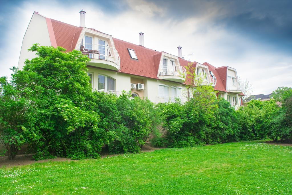 ILLÉS Apartmanok II. Hajdúszoboszló Extérieur photo